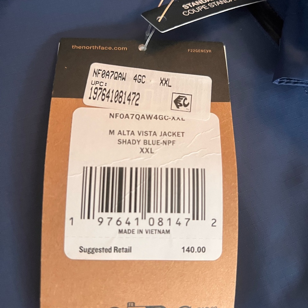 The North Face Men's Navy Raincoat, brand new with Tag - Picture 9 of 9